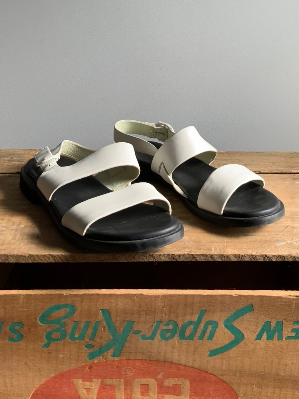Minimalist sandals in white leather - Camper Size 39